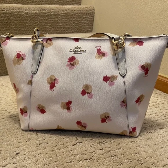 Coach Floral Ava Tote - F55192 - Picture 2 of 6